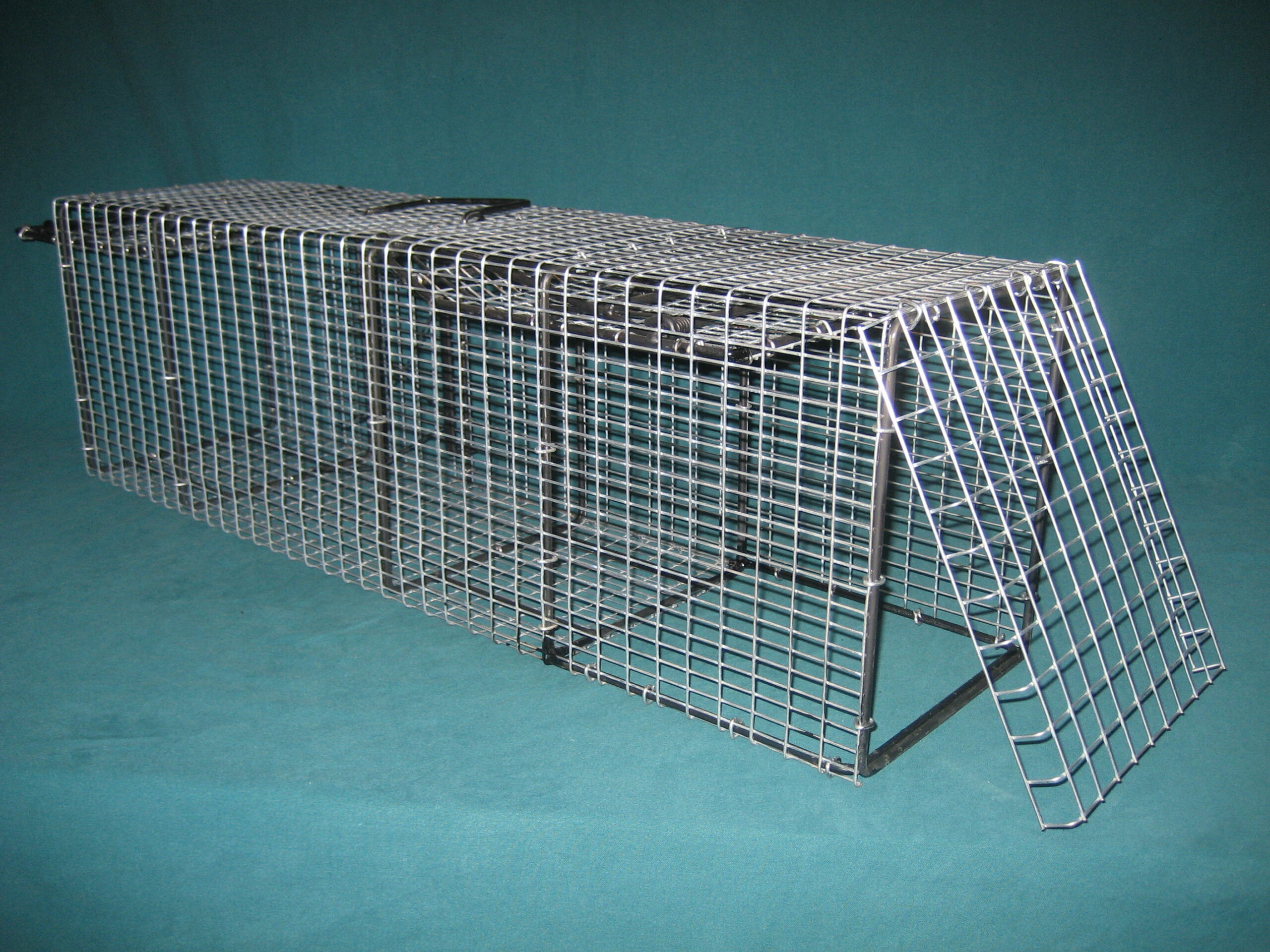 HeavyDutyWireMesh Comstock Custom Cages